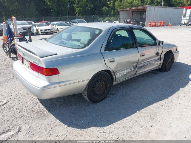 Продажа на аукционе авто 2000 Toyota Camry Le, vin: 4T1BG22K0YU636433, номер лота: 45934432