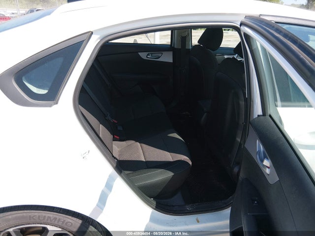 Продажа на аукционе авто 2024 Kia Forte Lxs, vin: 3KPF24AD9RE815850, номер лота: 45934454