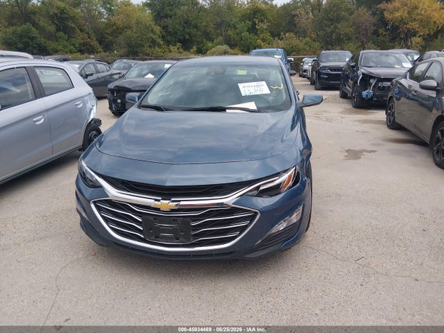 1G1ZD5ST4SF114883 Chevrolet Malibu Fwd 1lt