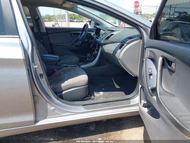45934483 :رقم المزاد ، KMHDH4AE7GU511151 vin ، 2016 Hyundai Elantra Se مزاد بيع