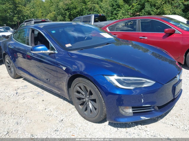 2018 Tesla Model S 100d/75d/p100d მანქანა იყიდება აუქციონზე, vin: 5YJSA1E27JF284820, აუქციონის ნომერი: 45934502
