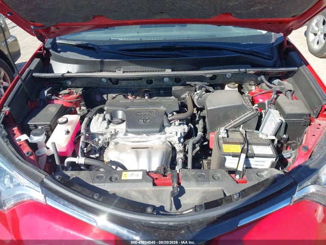 JTMRFREV3HJ123327 Toyota Rav4 Xle