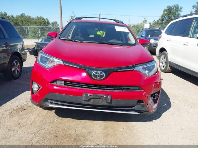 JTMRFREV3HJ123327 Toyota Rav4 Xle