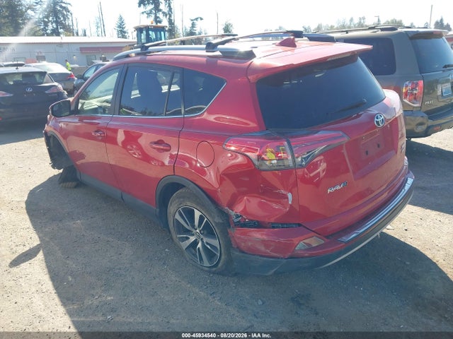 JTMRFREV3HJ123327 Toyota Rav4 Xle