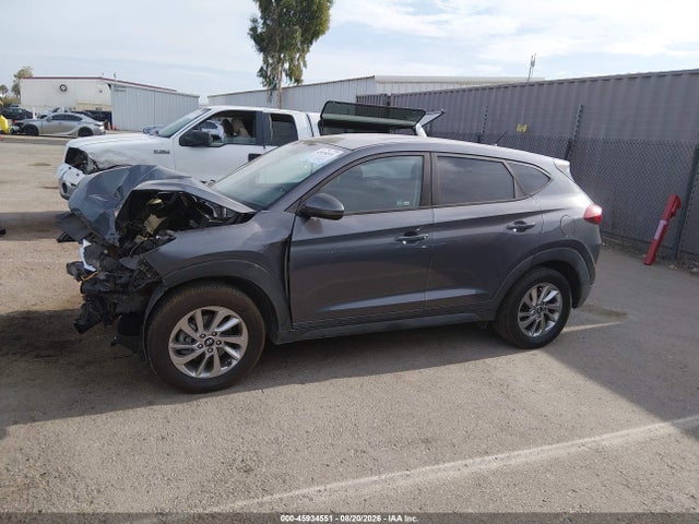 45934551 :رقم المزاد ، KM8J23A48JU791756 vin ، 2018 Hyundai Tucson Se مزاد بيع