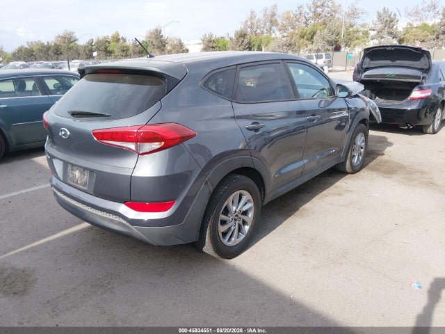 45934551 :رقم المزاد ، KM8J23A48JU791756 vin ، 2018 Hyundai Tucson Se مزاد بيع