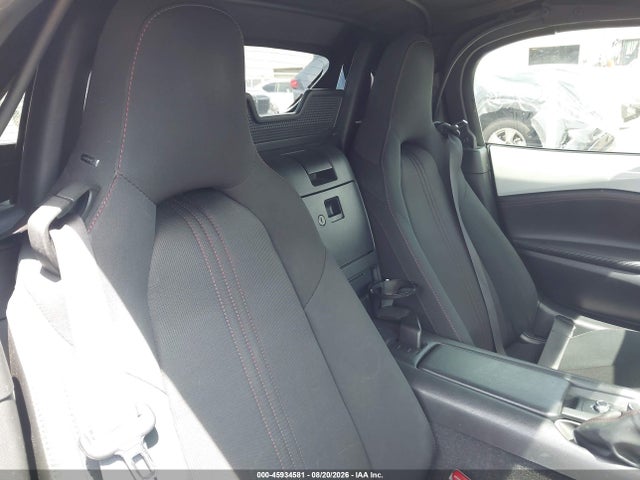 45934581 :رقم المزاد ، JM1NDAC79G0110855 vin ، 2016 Mazda Mx-5 Miata Club مزاد بيع