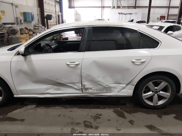 2012 Volkswagen Passat 2.5l Se მანქანა იყიდება აუქციონზე, vin: 1VWBP7A30CC079966, აუქციონის ნომერი: 45934641