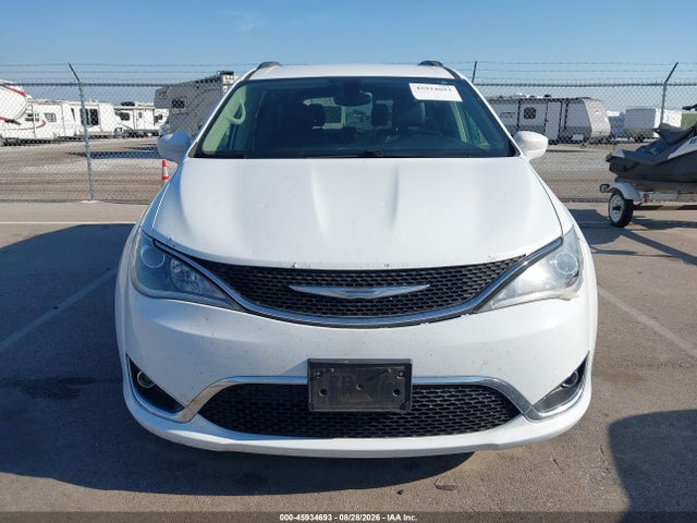 45934693 :رقم المزاد ، 2C4RC1BG3HR576231 vin ، 2017 Chrysler Pacifica Touring-l مزاد بيع