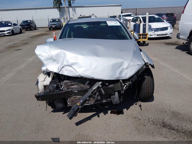 KMHD84LF4HU206312 Hyundai ELANTRA SE
