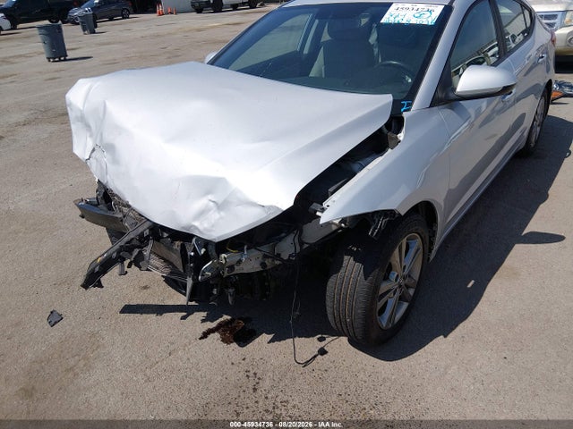 KMHD84LF4HU206312 Hyundai ELANTRA SE