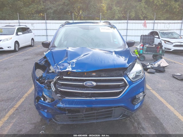 Продаж на аукціоні авто 2019 Ford Escape Se, vin: 1FMCU9GD4KUC01678, номер лоту: 45934806