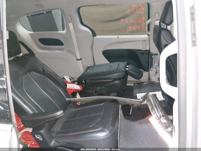 Chrysler Pacifica Touring-l 2017 2C4RC1BGXHR512736 Image 8