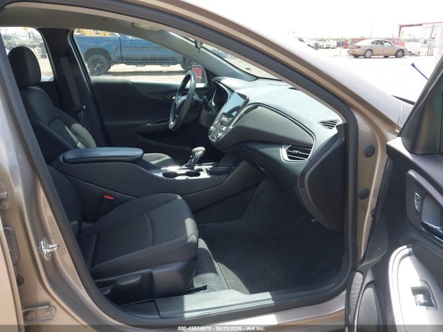 1G1ZD5ST8SF137194 Chevrolet Malibu Fwd 1lt