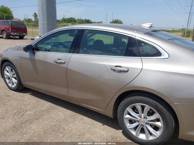 1G1ZD5ST8SF137194 Chevrolet Malibu Fwd 1lt