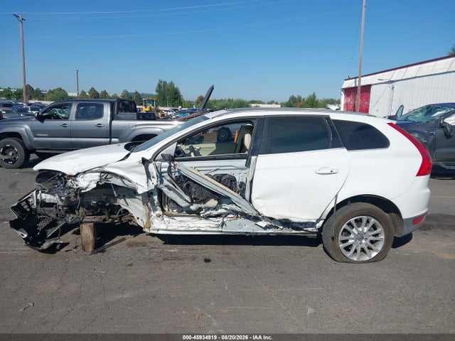 Продаж на аукціоні авто 2010 Volvo Xc60 T6/t6 R-design, vin: YV4992DZ6A2020077, номер лоту: 45934919