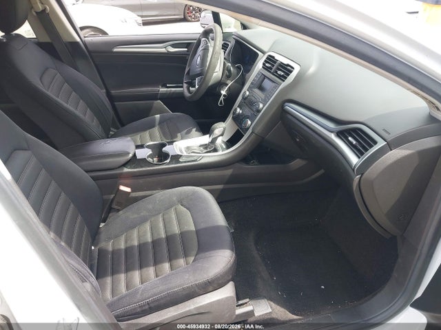 3FA6P0H72ER220552 Ford FUSION SE