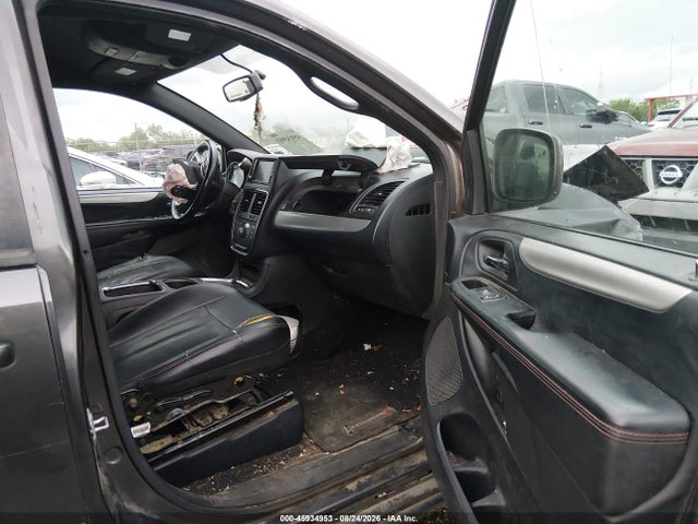 2017 Dodge Grand Caravan Gt მანქანა იყიდება აუქციონზე, vin: 2C4RDGEG4HR686622, აუქციონის ნომერი: 45934953