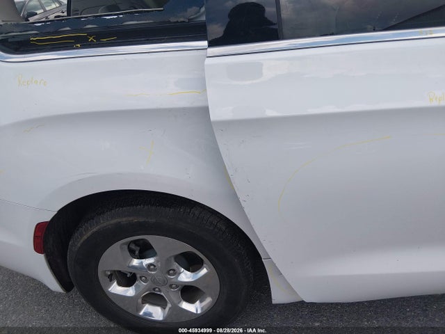 Aukcja sprzedaży 2019 Chrysler Pacifica Hybrid Touring Plus, vin: 2C4RC1H70KR526823, numer aukcji: 45934999