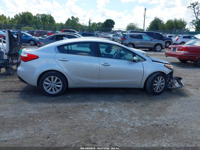 2014 Kia Forte Ex მანქანა იყიდება აუქციონზე, vin: KNAFX4A85E5108784, აუქციონის ნომერი: 45935019