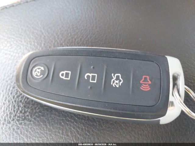 45935031 :رقم المزاد ، 1FADP3J28JL251773 vin ، 2018 Ford Focus Titanium مزاد بيع