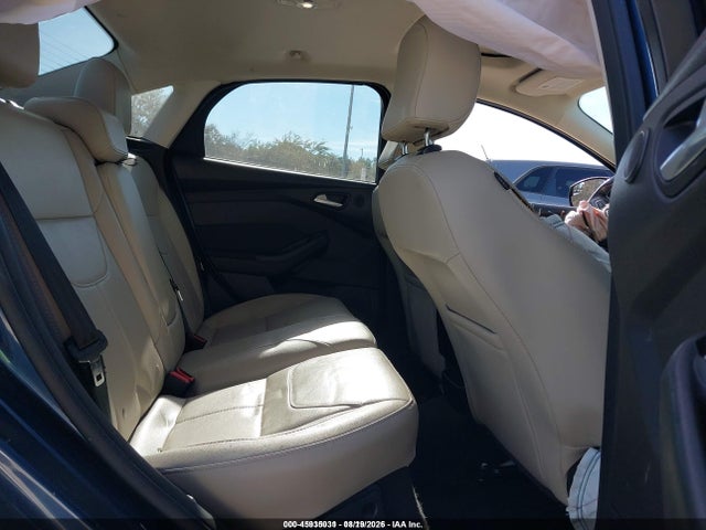 45935031 :رقم المزاد ، 1FADP3J28JL251773 vin ، 2018 Ford Focus Titanium مزاد بيع