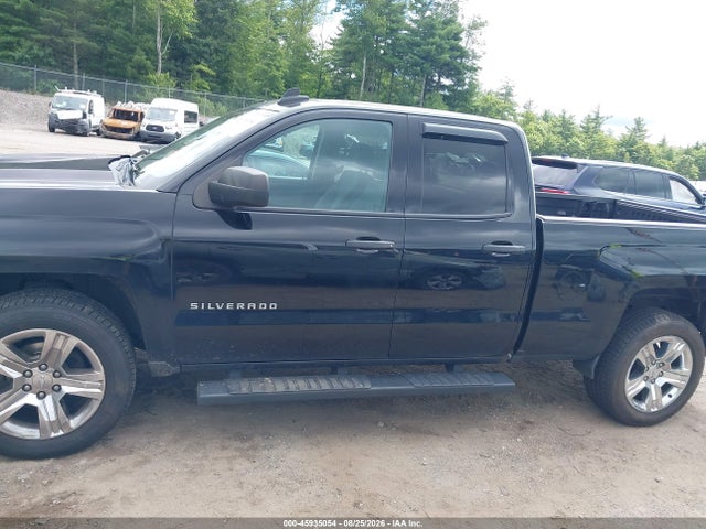 Chevrolet Silverado 1500 Custom 2018 1GCVKPEC2JZ371010 Image 14