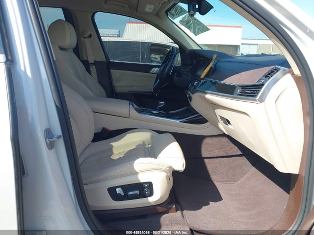 Продажа на аукционе авто 2019 Bmw X7 Xdrive40i, vin: 5UXCW2C54KL083706, номер лота: 45935066