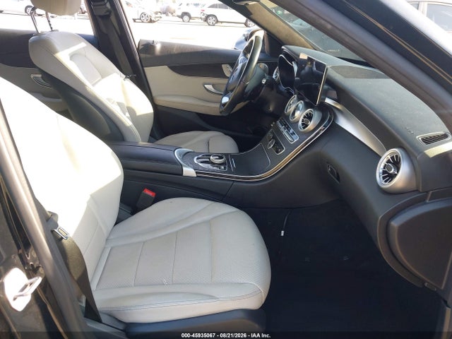 55SWF4JB1HU219447 Mercedes-Benz C 300