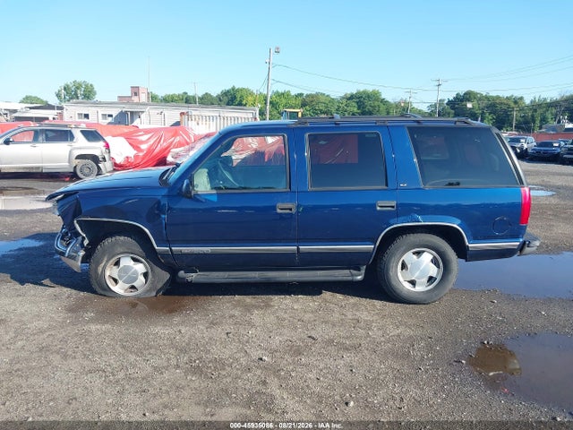45935086 :رقم المزاد ، 1GKEK13R0XJ773642 vin ، 1999 Gmc Yukon Sle مزاد بيع