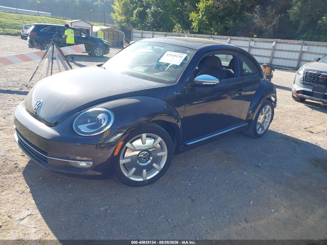 45935134 :رقم المزاد ، 3VWV67ATXDM657359 vin ، 2013 Volkswagen Beetle 2.0t Fender Edition مزاد بيع