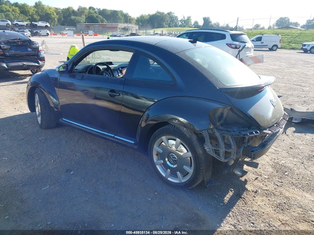 45935134 :رقم المزاد ، 3VWV67ATXDM657359 vin ، 2013 Volkswagen Beetle 2.0t Fender Edition مزاد بيع