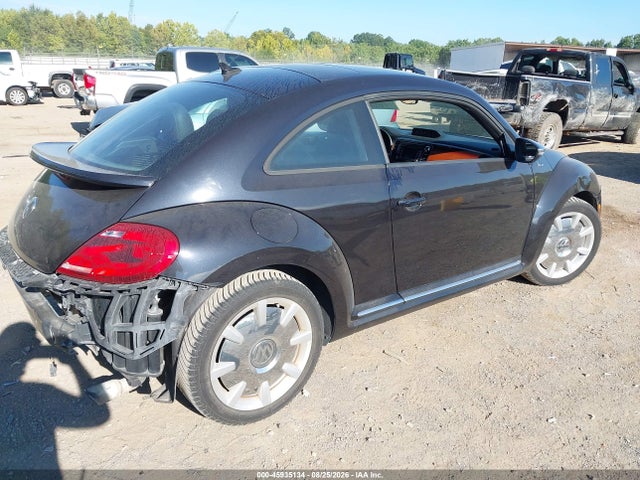 45935134 :رقم المزاد ، 3VWV67ATXDM657359 vin ، 2013 Volkswagen Beetle 2.0t Fender Edition مزاد بيع