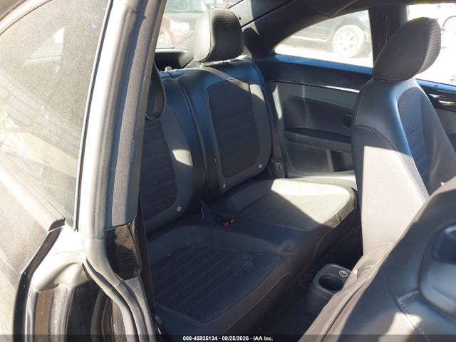 45935134 :رقم المزاد ، 3VWV67ATXDM657359 vin ، 2013 Volkswagen Beetle 2.0t Fender Edition مزاد بيع