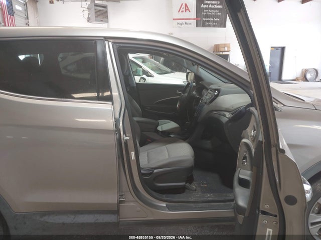 Продаж на аукціоні авто 2014 Hyundai Santa Fe Sport 2.4l, vin: 5XYZT3LB3EG194781, номер лоту: 45935155