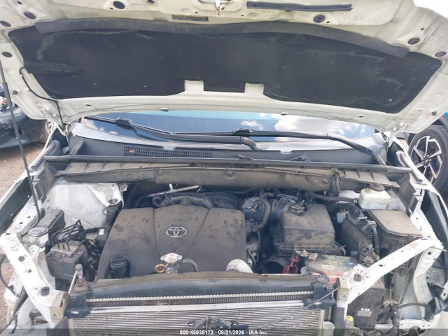Продаж на аукціоні авто 2018 Toyota Highlander Xle, vin: 5TDKZRFH5JS270226, номер лоту: 45935172