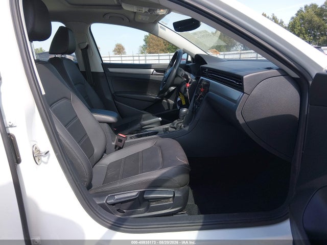 Продажа на аукционе авто 2021 Volkswagen Passat 2.0t Se, vin: 1VWSA7A31MC016930, номер лота: 45935173