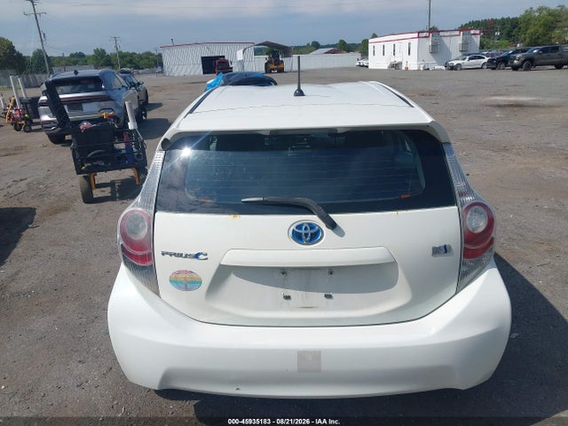 Продажа на аукционе авто 2014 Toyota Prius C Two, vin: JTDKDTB35E1568980, номер лота: 45935183