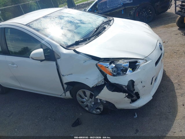 Продажа на аукционе авто 2014 Toyota Prius C Two, vin: JTDKDTB35E1568980, номер лота: 45935183