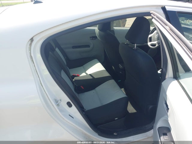 Продажа на аукционе авто 2014 Toyota Prius C Two, vin: JTDKDTB35E1568980, номер лота: 45935183