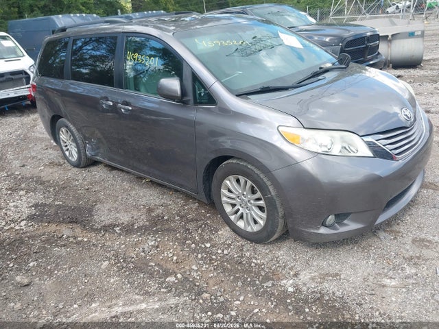 Aukcja sprzedaży 2016 Toyota Sienna Xle 8 Passenger, vin: 5TDYK3DC2GS692112, numer aukcji: 45935201