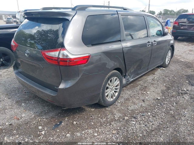 45935201 :رقم المزاد ، 5TDYK3DC2GS692112 vin ، 2016 Toyota Sienna Xle 8 Passenger مزاد بيع
