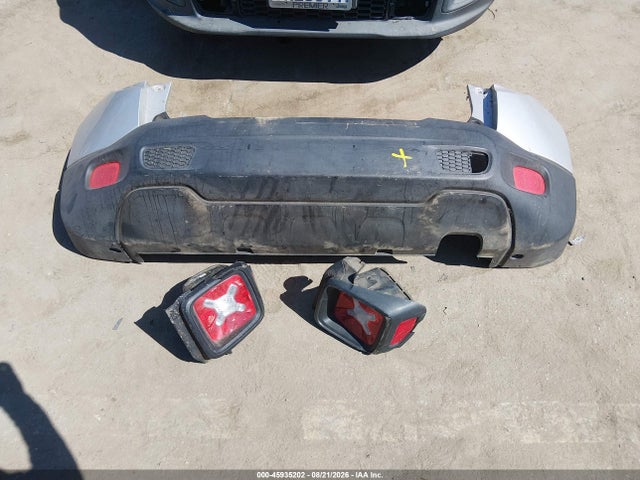 2015 Jeep Renegade Sport მანქანა იყიდება აუქციონზე, vin: ZACCJAAT8FPB45766, აუქციონის ნომერი: 45935202