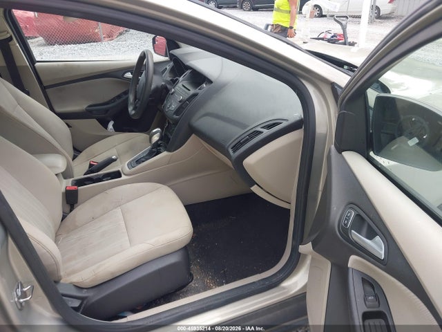 45935214 :رقم المزاد ، 1FADP3F20GL265863 vin ، 2016 Ford Focus Se مزاد بيع