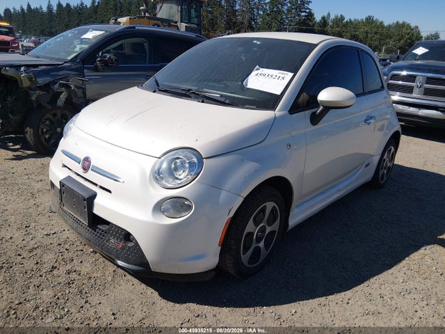 Fiat 500E BATTERY ELECTRIC 2016 3C3CFFGE1GT229286 Image 2