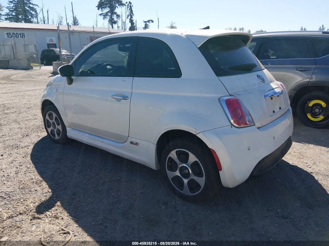 Fiat 500E BATTERY ELECTRIC 2016 3C3CFFGE1GT229286 Image 3