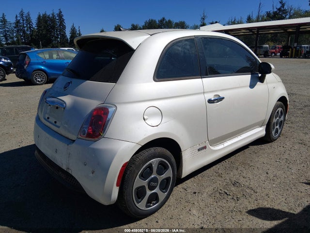 Fiat 500E BATTERY ELECTRIC 2016 3C3CFFGE1GT229286 Image 4
