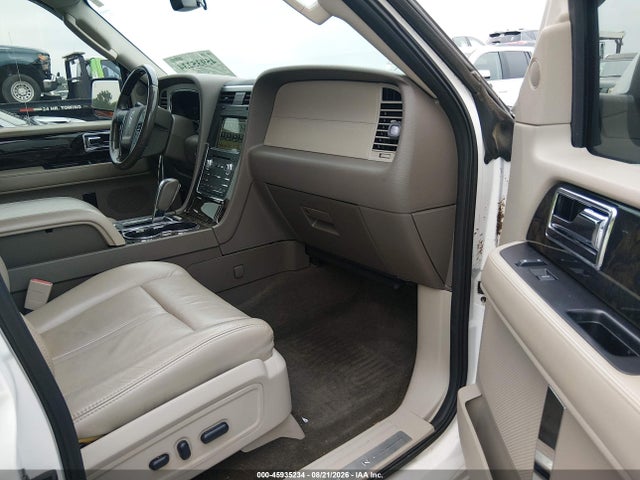 2016 Lincoln Navigator L Select მანქანა იყიდება აუქციონზე, vin: 5LMJJ3JT4GEL11609, აუქციონის ნომერი: 45935234