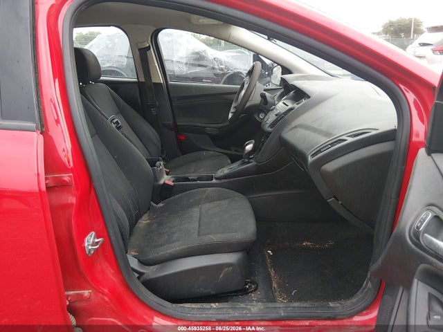 Ford FOCUS SE 2017 1FADP3K29HL217091 Image 5
