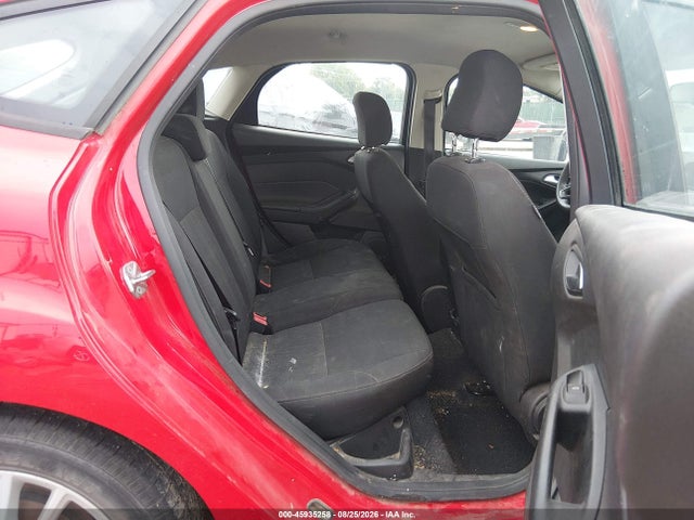 Ford FOCUS SE 2017 1FADP3K29HL217091 Image 8